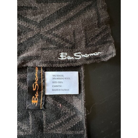 Ben Sherman Patterned Scarf 70% Tencel 30% Merino Wool OSFA - Picture 2 of 4